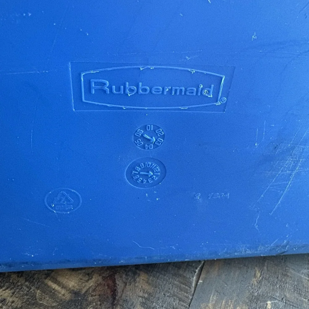 Vintage Rubbermaid Slim Cooler #1801 13 Qt Dual Open Lid Strap Blue